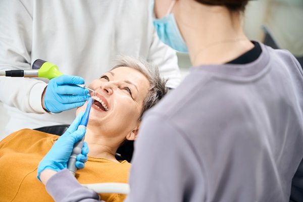 How A Restorative Dentist Can Replace Missing Teeth